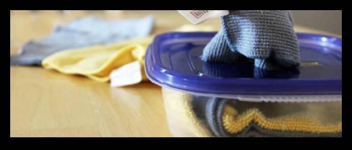 DIY Brush Wipes: Crafting Convenient Solutions for On-the-Go Cleaning