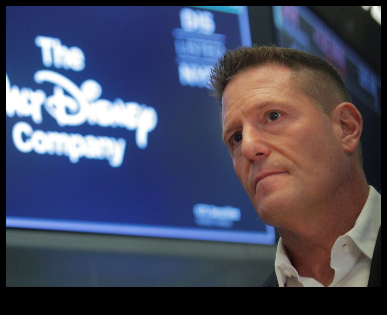 The TikTok Architect: Building Foundations for Digital Triumph