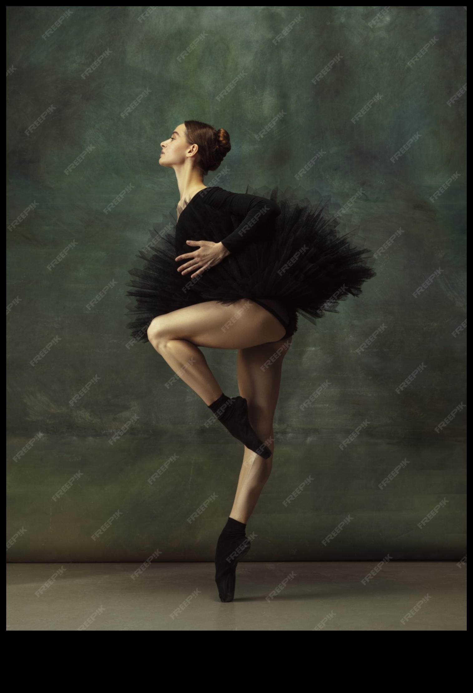 Χαριτωμένη δύναμη μπαλέτου σωματικού βάρους μέσω κομψών φυσικών κινήσεων 2 Μπαλέτο Bodyweight: Χαριτωμένη δύναμη μέσα από κομψές φυσικές κινήσεις