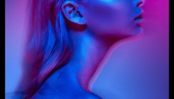 Glow Up: Μεταμορφώνοντας την Εμφάνισή σας με Πολυτελές Glam Μακιγιάζ