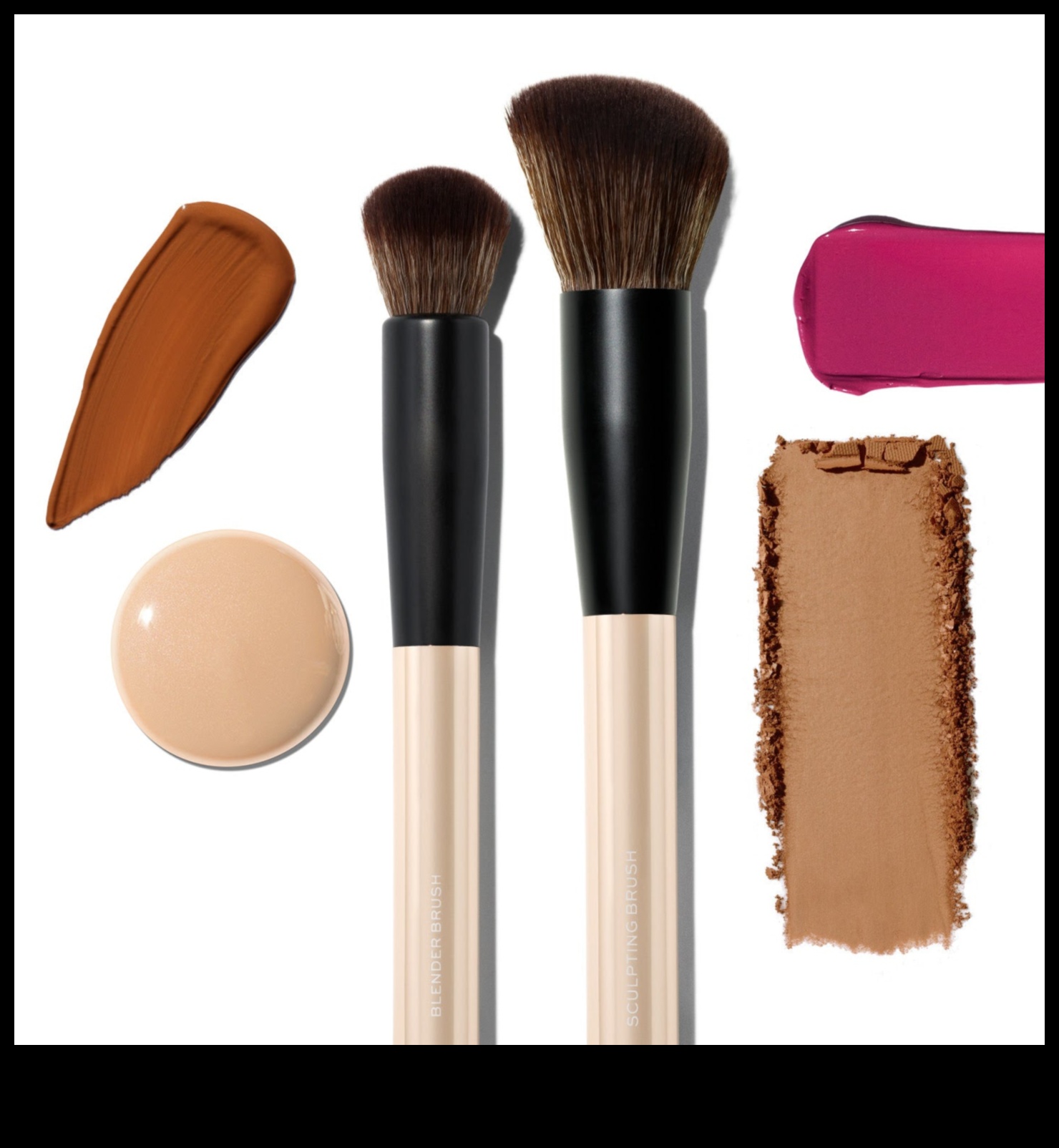 Η επίδραση των πινέλων στην ένταση της χρωστικής Πώς τα εργαλεία επηρεάζουν την απόδοση του χρώματος 1 Η επίδραση των πινέλων στην ένταση της χρωστικής: Πώς τα εργαλεία επηρεάζουν την απόδοση του χρώματος