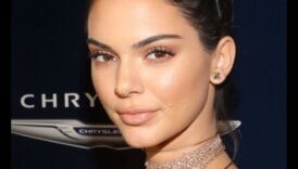 Φωτεινά μυστικά και τεχνικές Πώς οραθείτε να επιτύχετε μια τελικά λαμπερή επίπτωση με highlighter 3 Φωτεινά μυστικά: Επίτευξη μιας φυσικά λαμπερής εμφάνισης με highlighter