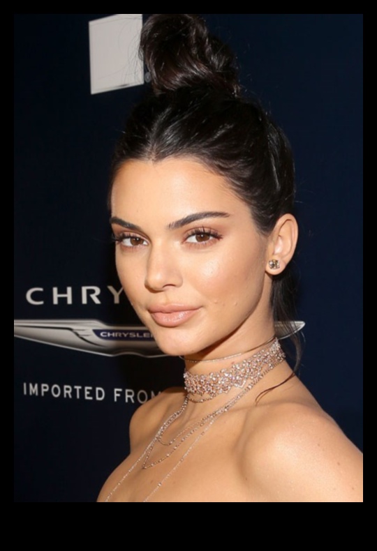 Φωτεινά μυστικά: Επίτευξη μιας φυσικά λαμπερής εμφάνισης με highlighter